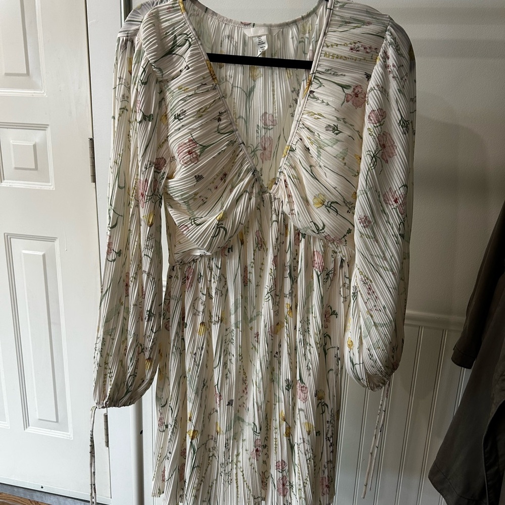 H&M White Floral Midi Dress
